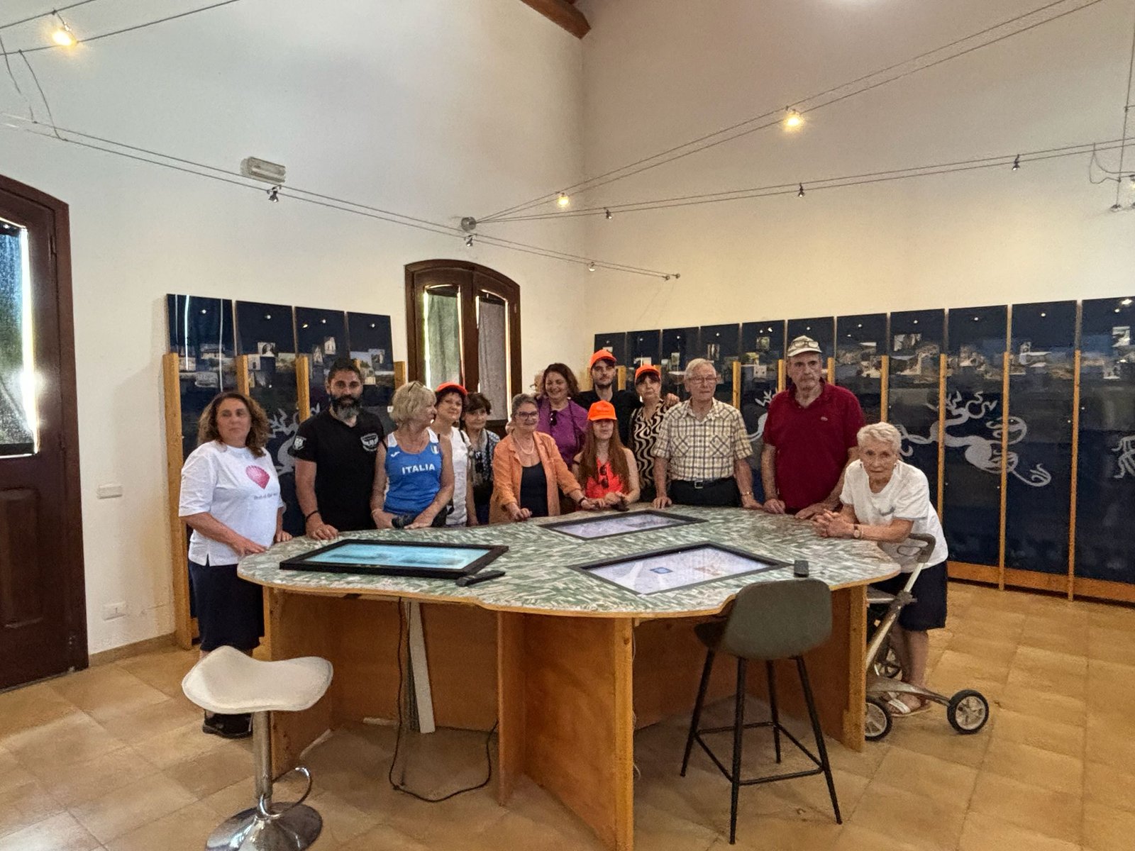 Foto di gruppo all'Aia dei Musei di Avezzano